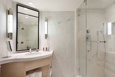 هتل Marriott Stanton South Beach