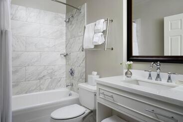 هتل Marriott Vacation Club® At Custom House, Boston  