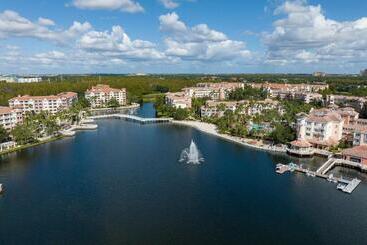 هتل Marriott's Grande Vista