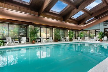 فندق Meadowbrook Inn