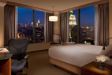 هتل Millennium Downtown New York