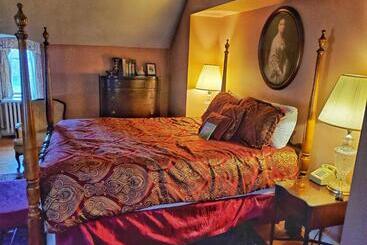 هتل Montague Inn Bed & Breakfast