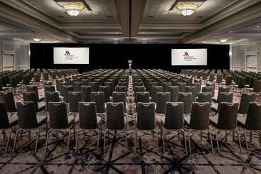 هتل Philadelphia Airport Marriott