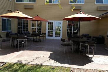 هتل Towneplace Suites Sioux Falls