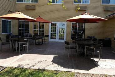 هتل Towneplace Suites Sioux Falls