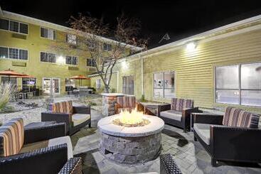 هتل Towneplace Suites Sioux Falls