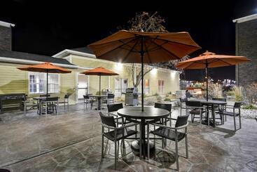 هتل Towneplace Suites Sioux Falls