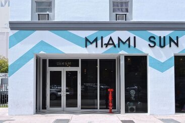 Miami Sun Hotel   Downtown/port Of Miami