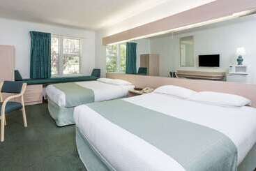 Microtel Inn By Wyndham Athens