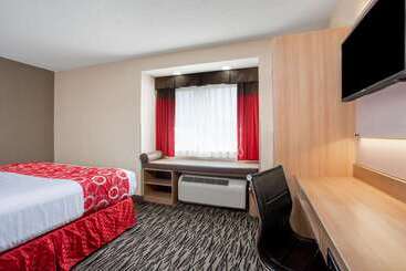 Microtel Inn & Suites By Wyndham Charleston
