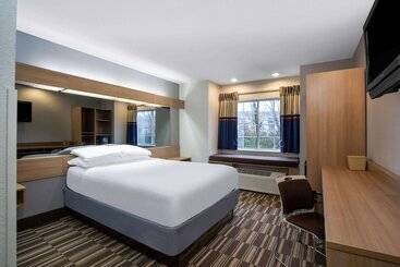 Microtel Inn & Suites By Wyndham Matthews/charlotte