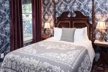 Monte Cristo Bed And Breakfast