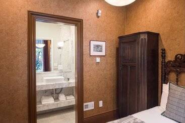 Monte Cristo Bed And Breakfast