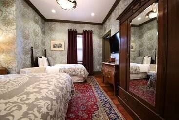 Monte Cristo Bed And Breakfast