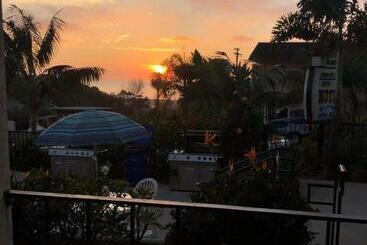 Moonlight Beach Motel
