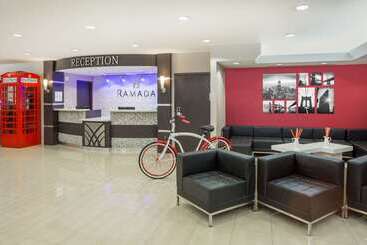 Ramada By Wyndham Miami Springs/miami International Airport