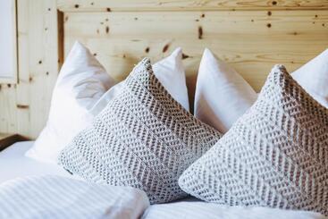 هتل Andis Almdorf