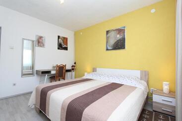 پانسیون Apartments Eva