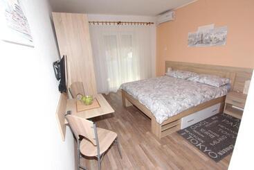 پانسیون Apartments Eva