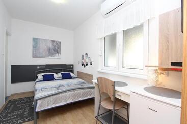 پانسیون Apartments Eva