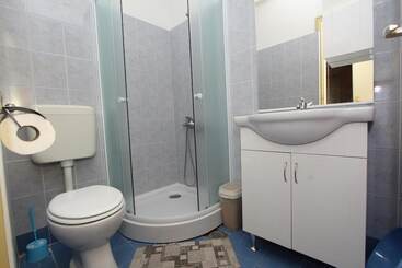 پانسیون Apartments Eva