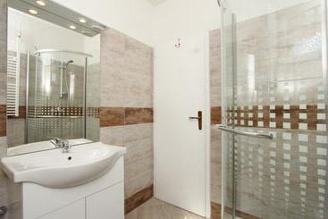 پانسیون Apartments Eva