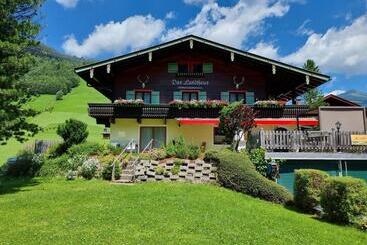 پانسیون Das Landhaus