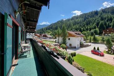 پانسیون Das Landhaus