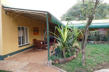 پانسیون Inkindaba Guest House