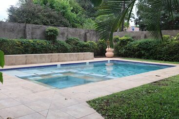 پانسیون Inkindaba Guest House