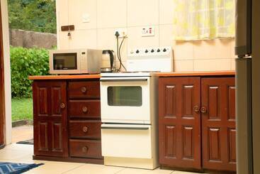 پانسیون Inkindaba Guest House