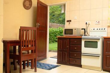 پانسیون Inkindaba Guest House