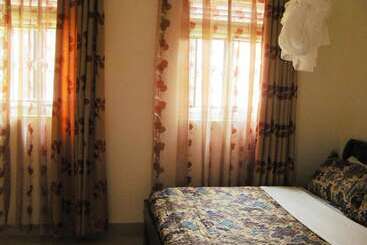 پانسیون Sadrina Comfort Cottages