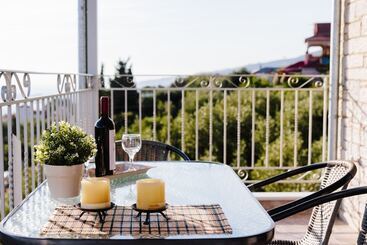 Villa Mons & Mare