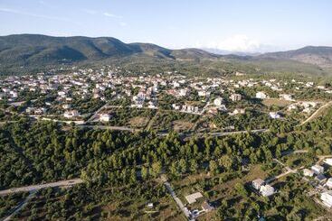 Villa Mons & Mare