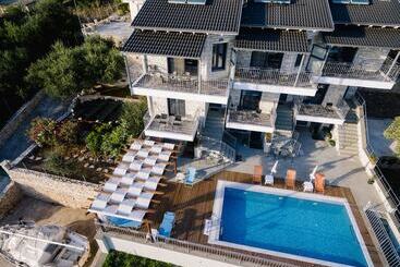 Villa Mons & Mare