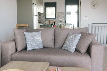 Villa Mons & Mare