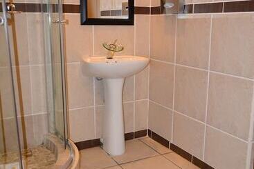 تختخواب و صبحانه Citystay West