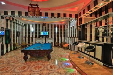 پانسیون Almaz Guest House