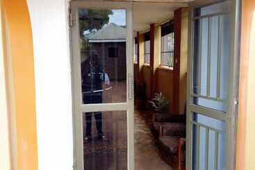پانسیون Hem Guest House