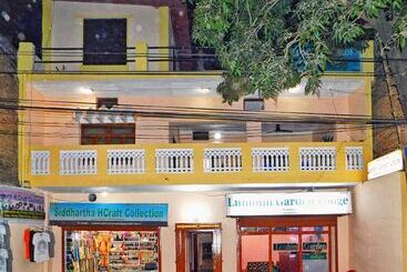 پانسیون Lumbini Garden Lodge