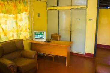 پانسیون Raddison's Guest House