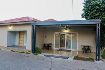 پانسیون Royal Cottage