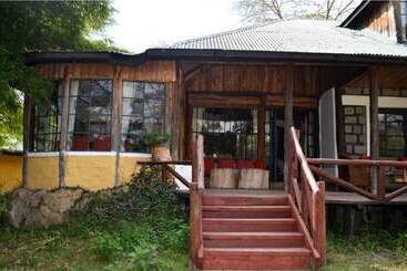 Ole Itiko Cottages
