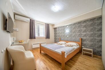 پانسیون F Apartments