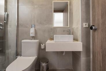 پانسیون Kyma Rooms & Suites