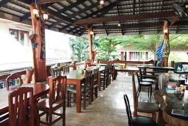 پانسیون Pott Guesthouse