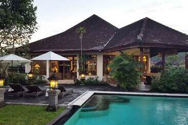 ツーリストアパートメント Villa Kompiang Bali