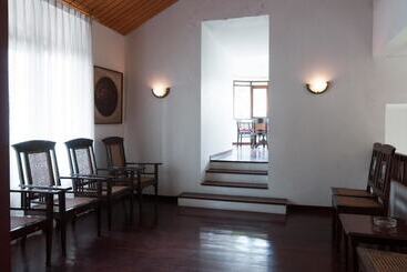 Villa Lovender Klub Bunga A14
