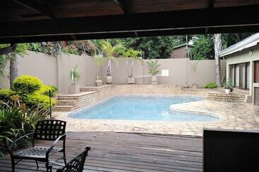 膳宿费 Acacia Guest House